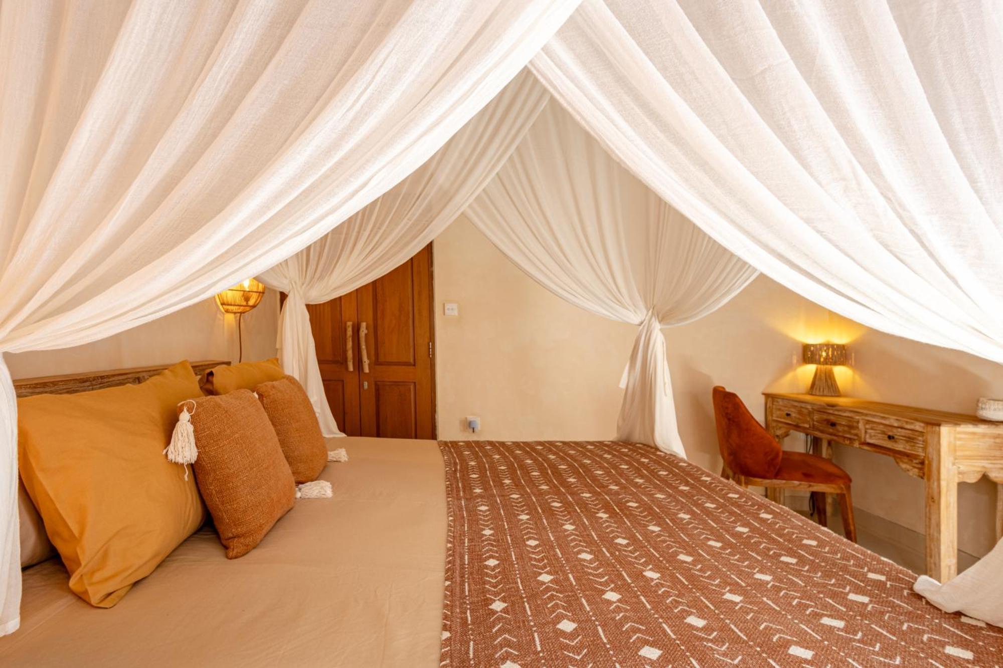 The Pink Joglo, A Cheerful 3Bdr Villa W/Pool And Rice-Field View. Dalung  Esterno foto